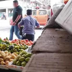 小伙爆料水果店视频,小伙爆料视频揭露行业黑幕  第2张