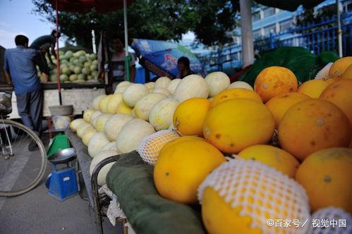日照网红吃瓜真甜,甜蜜滋味，瓜香四溢  第3张