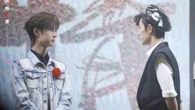 吃瓜cp娱乐圈直播,吃瓜CP甜蜜互动，粉丝直呼“磕到糖”  第3张